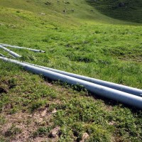 Weitere Stützenteile vom Schlepplift Weisshorn 2, Juli 2013