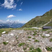 Vom ehemaligen Schlepplift Weisshorn 2 ist nicht einmal mehr ein einziges Fundament zu sehen. Hier stand einst die Bergstation, August 2014