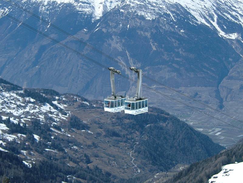 Luftseilbahn Les Fontaines-Plan du Fou, April 2006