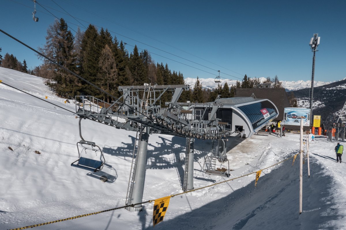Talstation der Sesselbahn L'Étherolla, Februar 2023