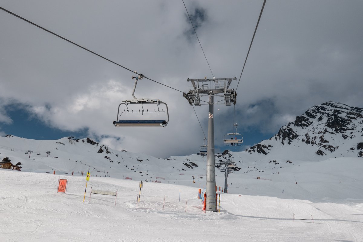 Sesselbahn La Chaux-Col Brunet, März 2026