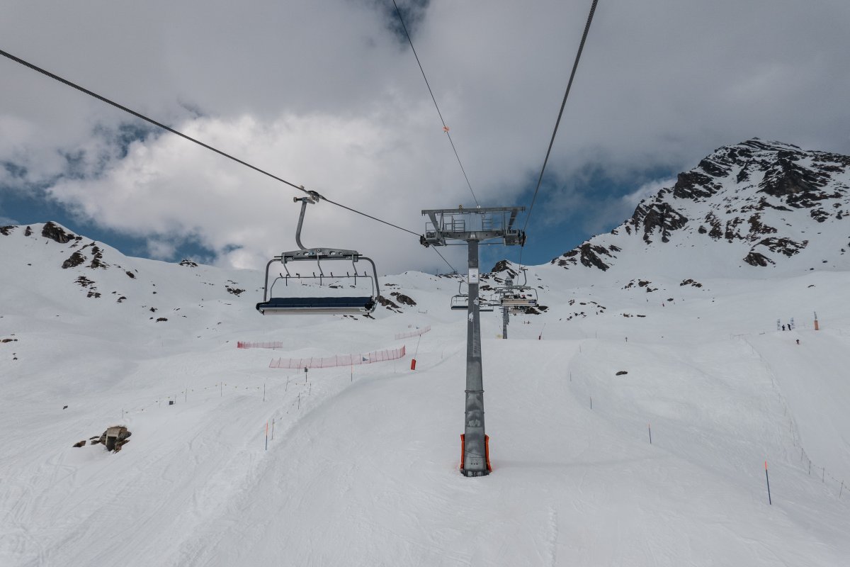 Sesselbahn La Chaux-Col Brunet, März 2026