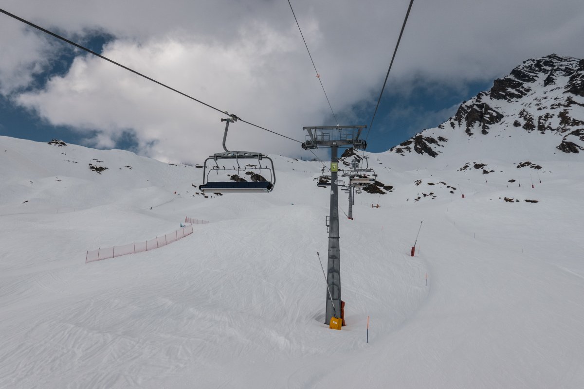 Sesselbahn La Chaux-Col Brunet, März 2026