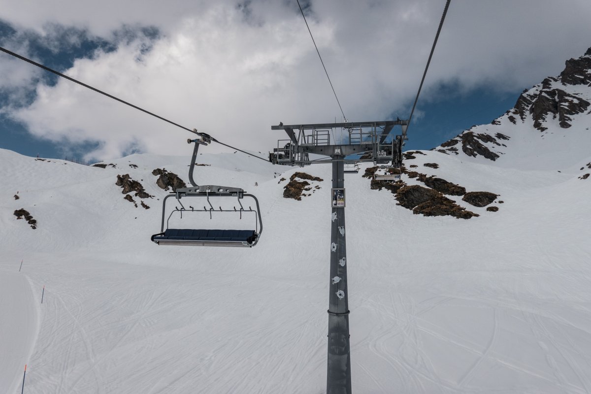 Sesselbahn La Chaux-Col Brunet, März 2026