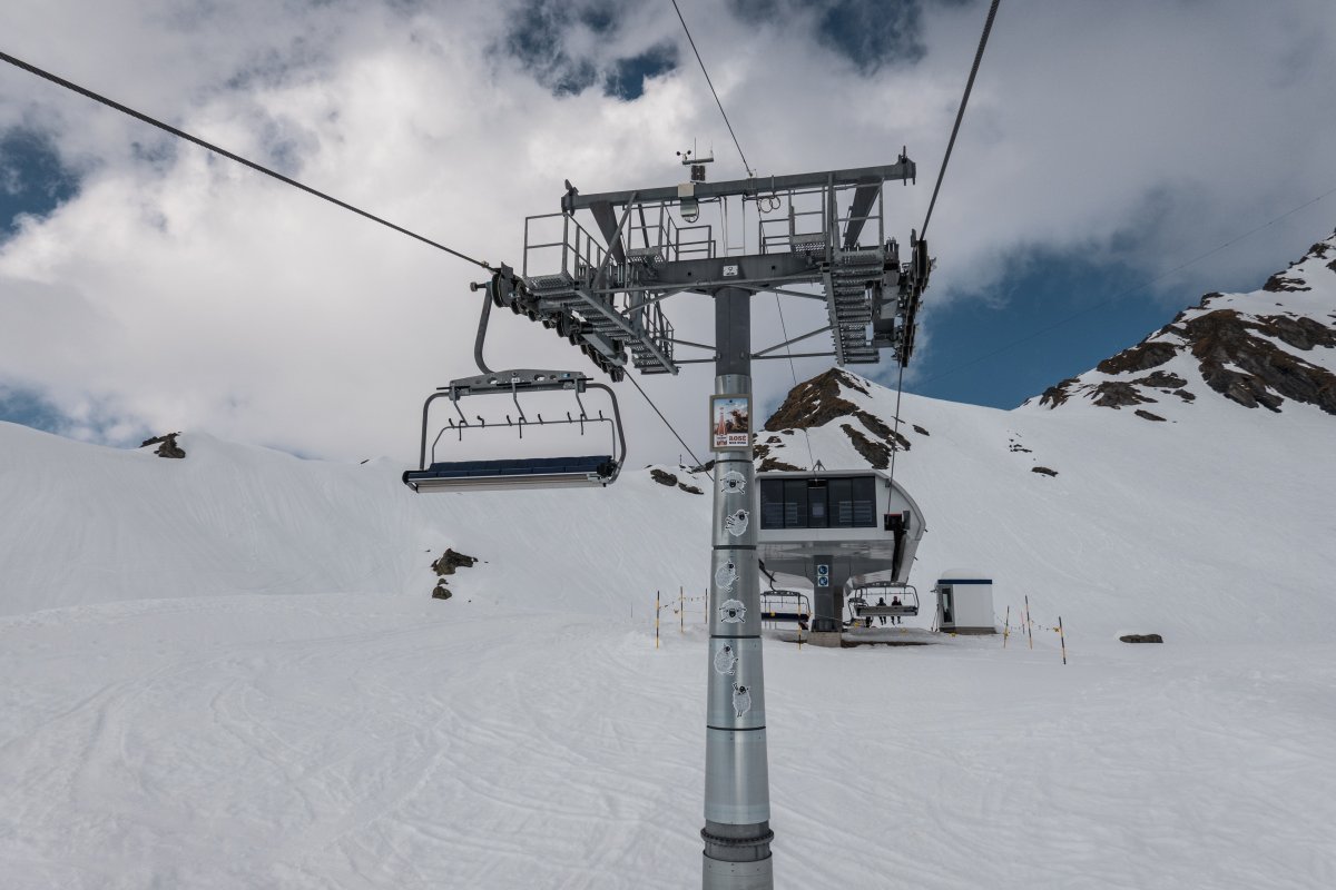 Sesselbahn La Chaux-Col Brunet, März 2026
