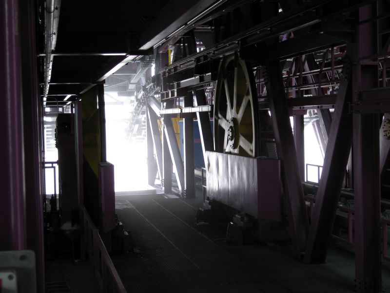 Bergstation der Kabinenbahn Croix des Ruinettes-Attelas, März 2008