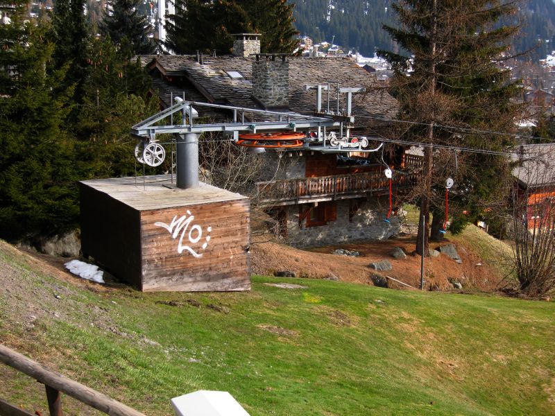 Bergstation des kurzen Übungslifts Les Moulins in Verbier, März 2008