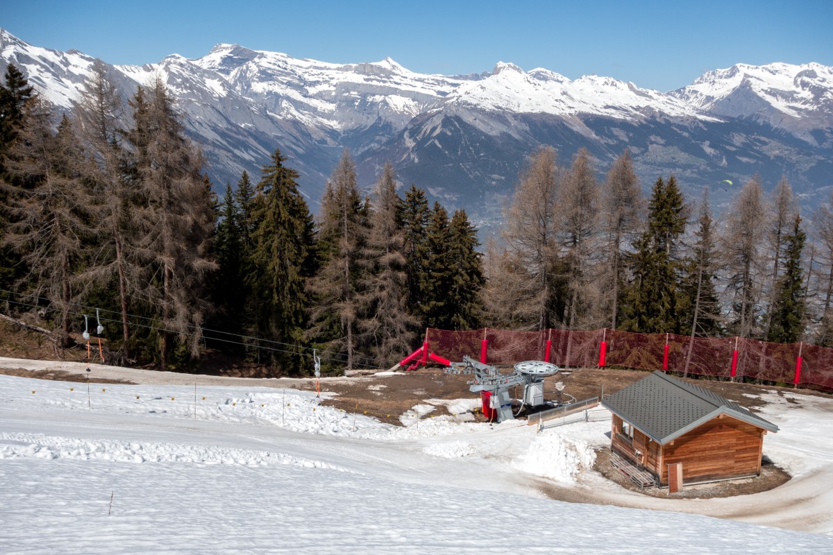 Talstation des Schlepplifts Alpage, April 2017