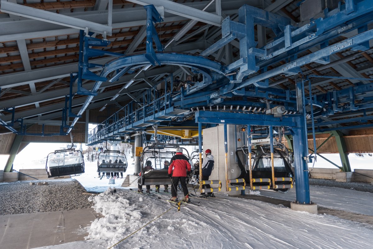 Bergstation der Sesselbahn Siviez-Pra Comoun-Tortin, Februar 2023