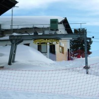 Bergstation des Schlepplifts L'Inalpe, April 2006