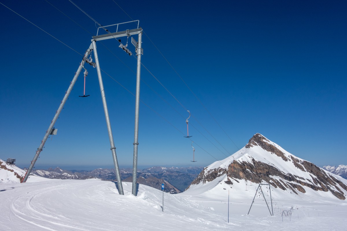 Schlepplift auf dem Glacier 3000 in Les Diablerets