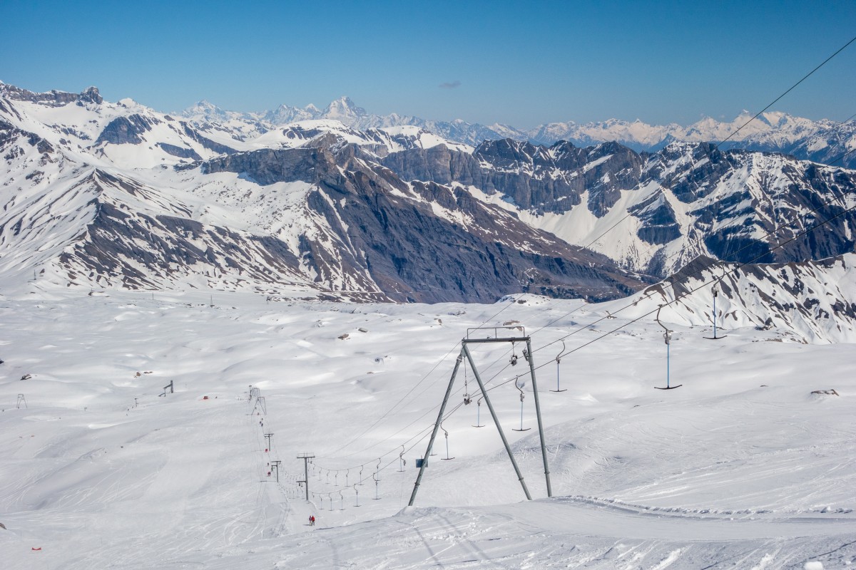 Schlepplift auf dem Glacier 3000 in Les Diablerets