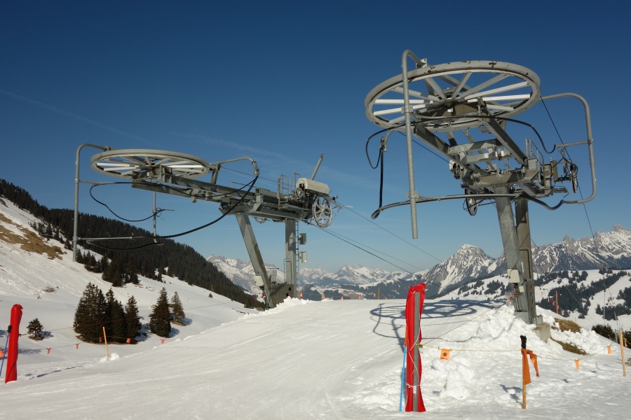 Bergstationen der Schlepplifte Dorchaux 1 + 2, März 2014