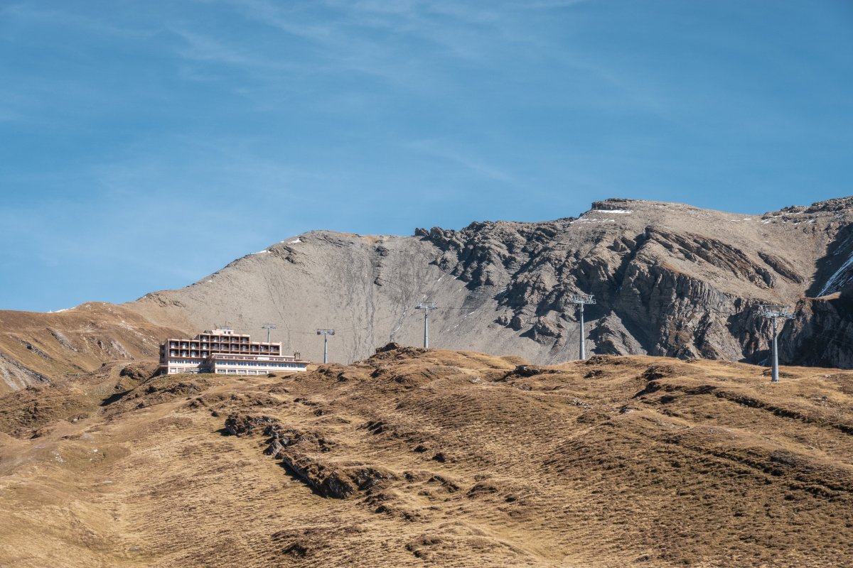 Hotel Torrent und Sesselbahn Schwalbennest, Oktober 2021