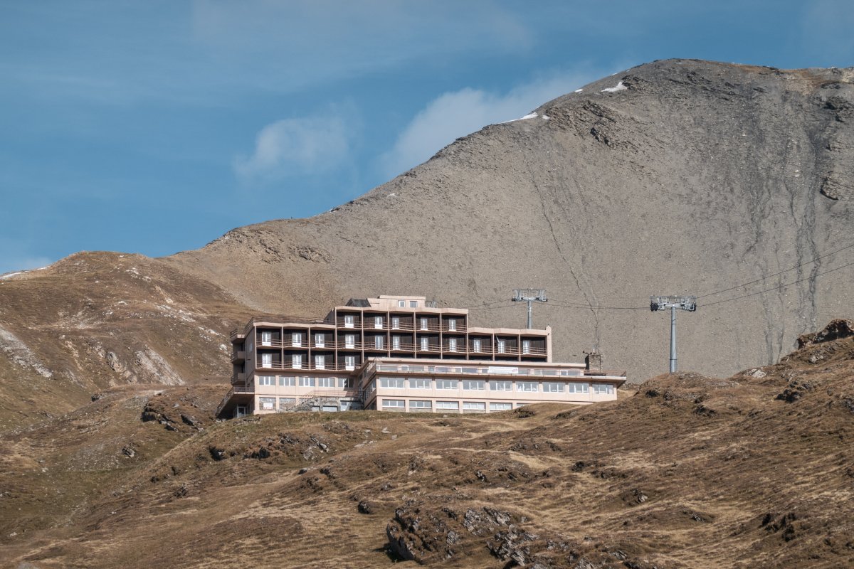 Hotel Torrent und Sesselbahn Schwalbennest, Oktober 2021