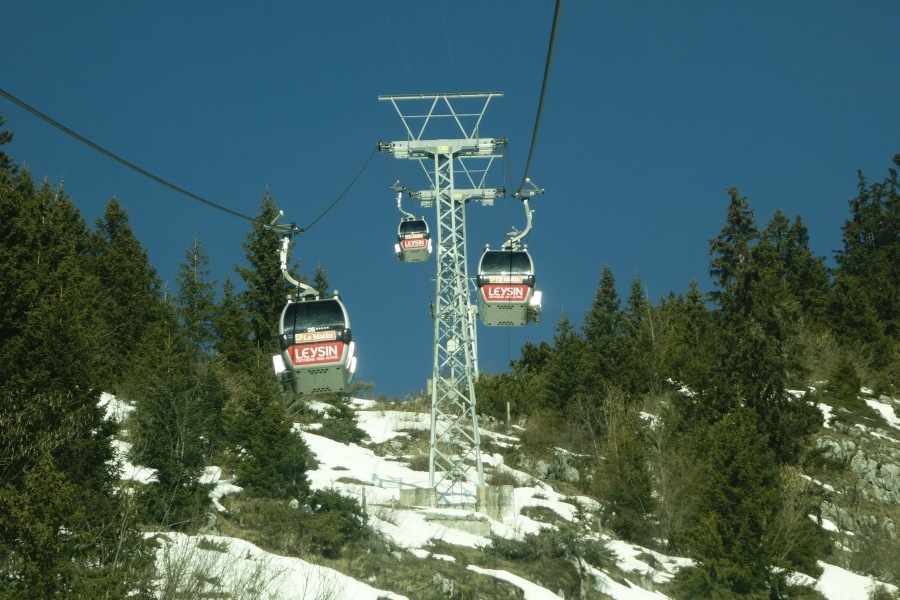 Kabinenbahn Leysin-Berneuse, März 2014