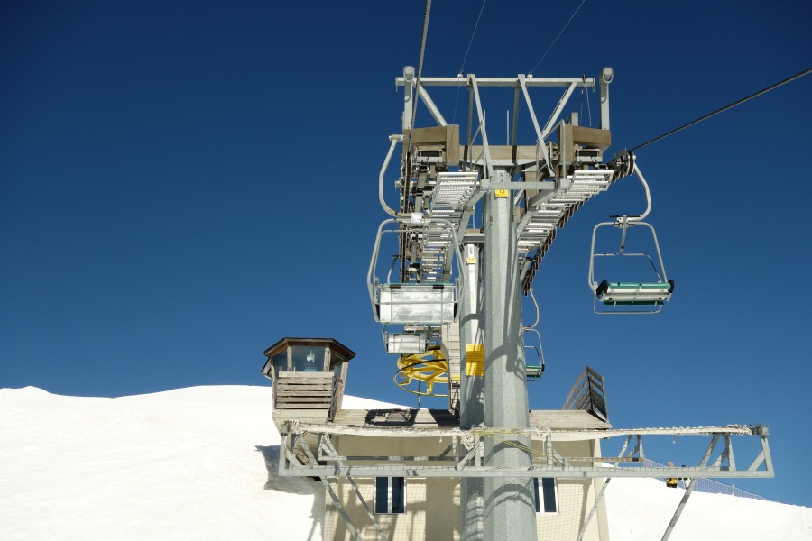 Sesselbahn Chaux de Mont, März 2014