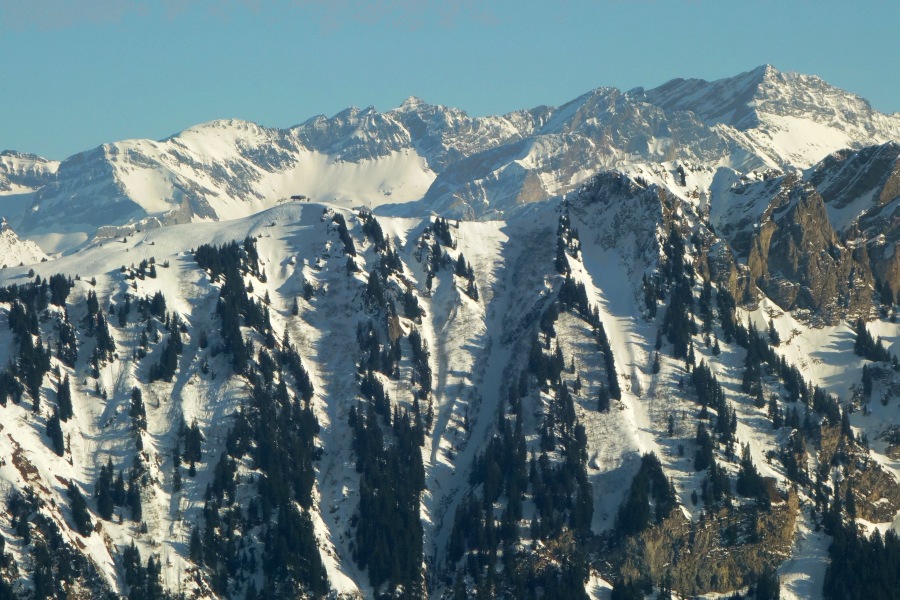 Bergstation der Sesselbahn Petit Chamossaire im Skigebiet von Villars-Gryon, März 2014