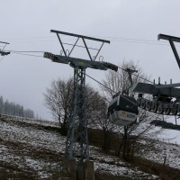 Kabinenbahn Berneuse mit steiler Ausfahrt, März 2008