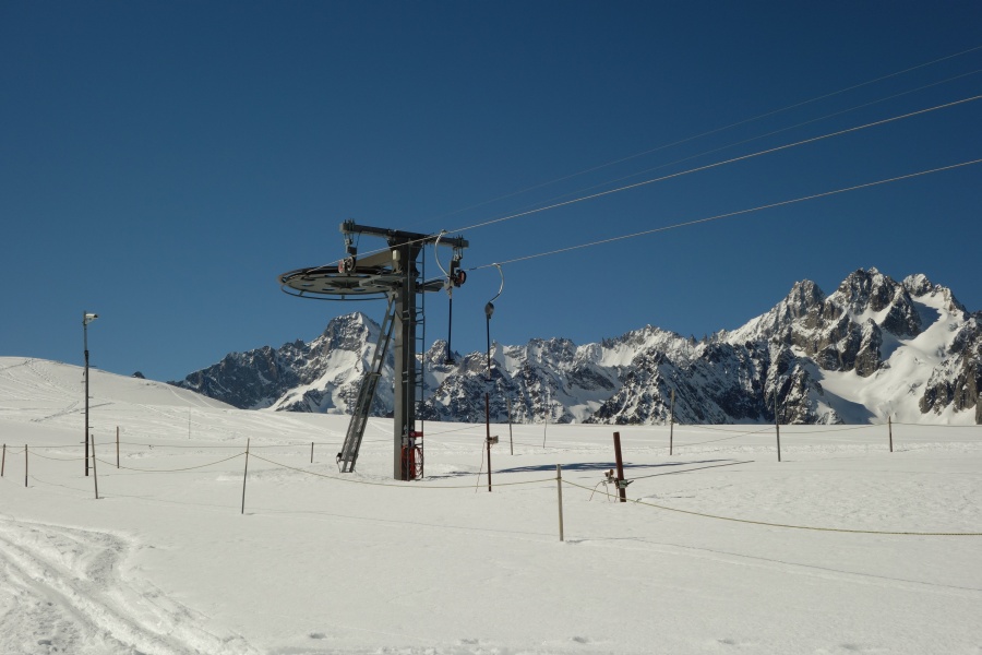 Bergstation des Schlepplifts La Vardette, März 2014