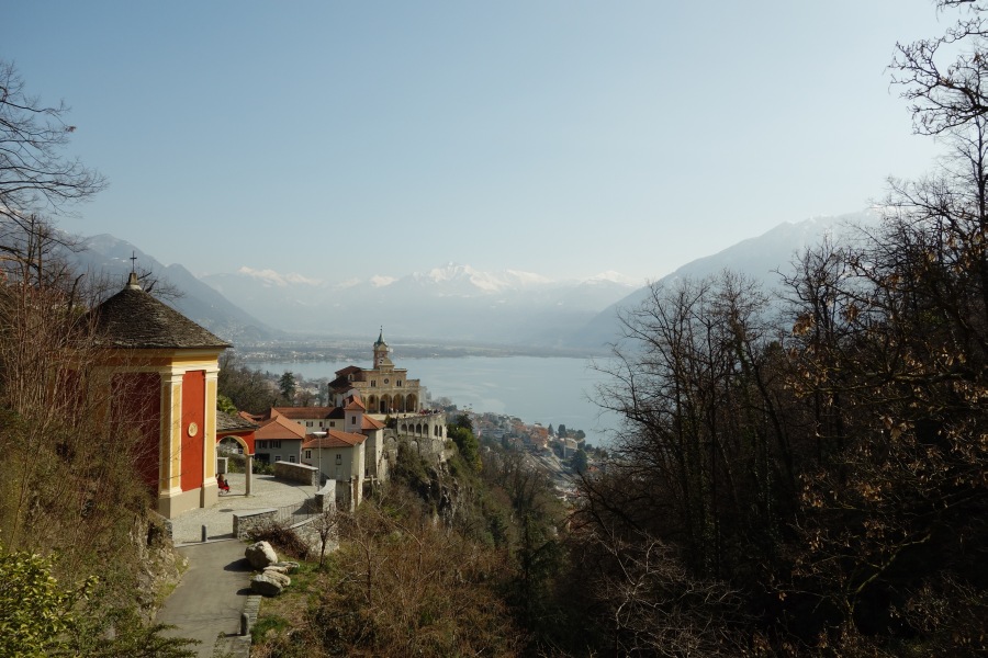 Orselina mit Blick auf den Lago Maggiore und die Magadinoebene
