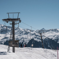 Bergstation des Schlepplifts Heid, März 2022