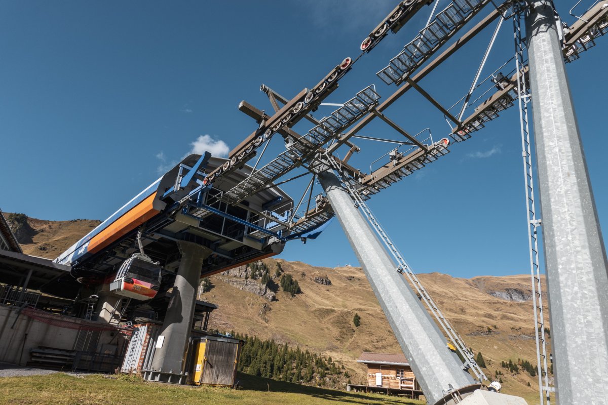 Talstation der Kabinenbahn Mägisalp-Planplatten, Oktober 2022