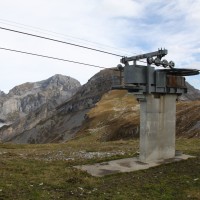 Bergstation des Schlepplifts Bonistock, der heute nurmehr selten in Betrieb ist. Den Haupttransport übernimmt die Sesselbahn Bettenalp-Bonistock, September 2012