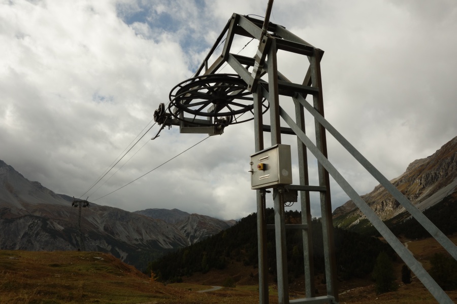 Bergstation des Schlepplifts Era Sot-Alp da Munt, Oktober 2013