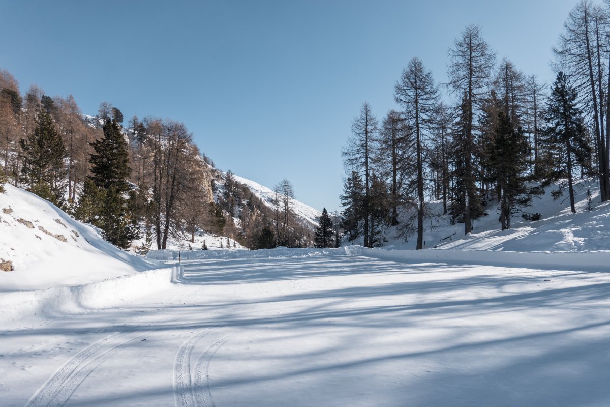 Parkplatz vom Skigebiet Minschuns