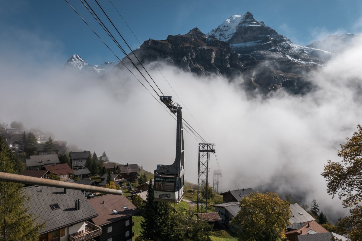 Steile direkte Seilbahn von Stechelberg nach Mürren