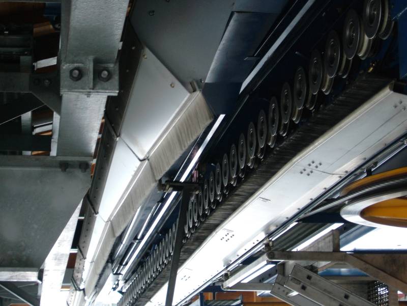 Talstation der Sesselbahn Bellwald-Richinen, April 2006