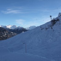 Um 180° gedreht eröffnet sich ein Blick auf den steilen Kurzbügelskilift Cancorì-Lagunc, Dezember 2010