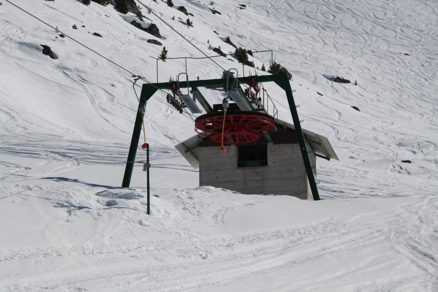 Bergstation des Schlepplifts Lavachet-Cabane, März 2012