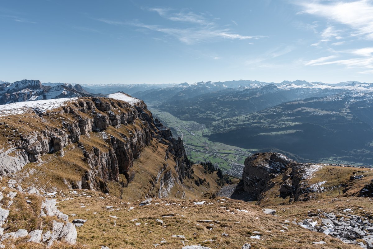 Panorama von den Churfirsten auf das Seeztal