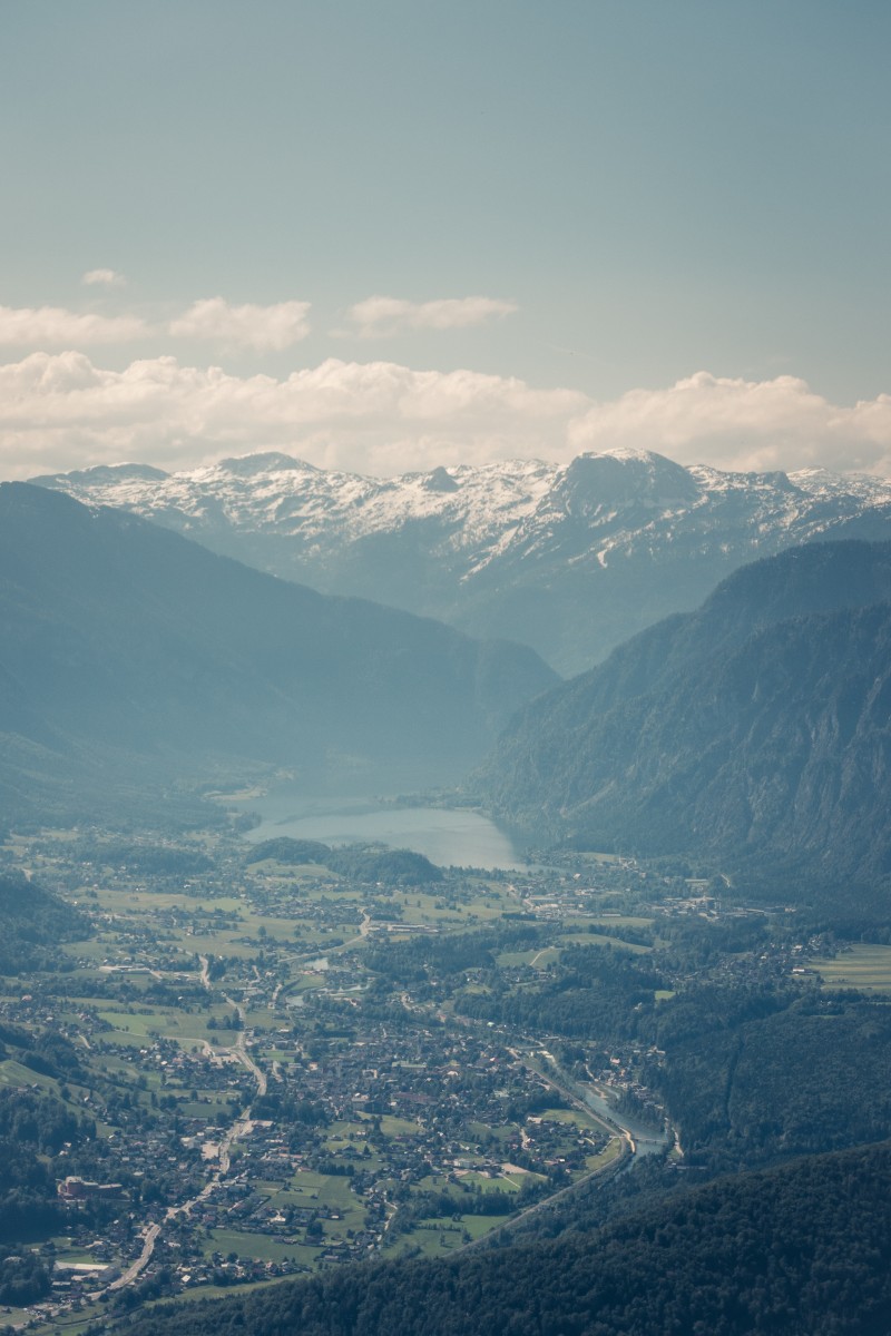 Hallstätter See mit Dachsteinmassiv, Juni 2019