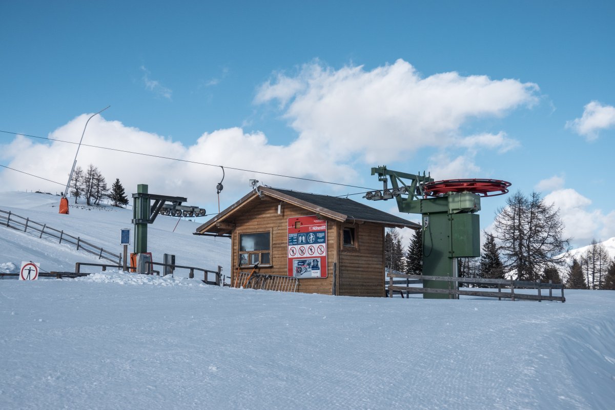 Talstation des Schlepplifts Wiesernock, März 2023
