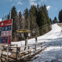 Talstation des Schlepplifts Trattnig, März 2023