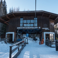 Bergstation der Sesselbahn Sonnwiesen 2, März 2023