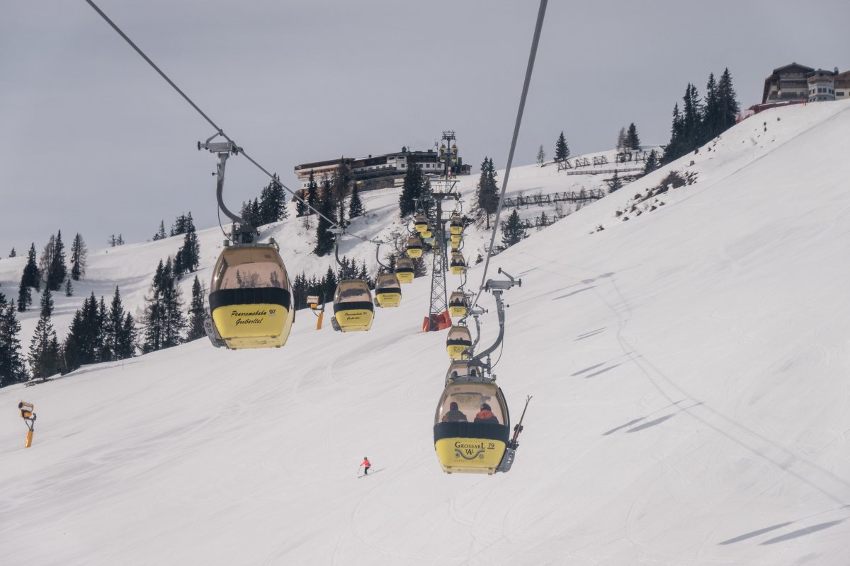 Bergfahrt mit der Panoramabahn Großarl ins Skigebiet