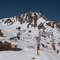 Bergstation des Schlepplifts Mardina, März 2025