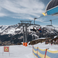 Bergstation der Sesselbahn Zeinis, März 2025