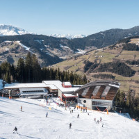 Bergstation der Luftseilbahn Grießenkar-Grafenberg, März 2023