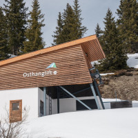 Bergstation des Schlepplifts Osthang, März 2023