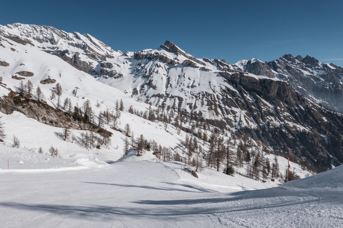 Abfahrt an der Sesselbahn Jorasse-Col de la Forcle, März 2022