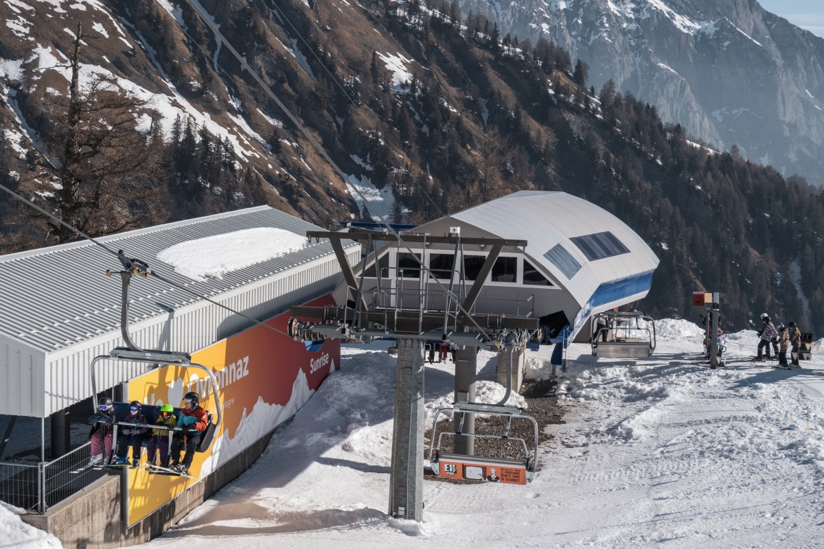 Talstation der Sesselbahn Jorasse-Col de la Forcle, März 2022