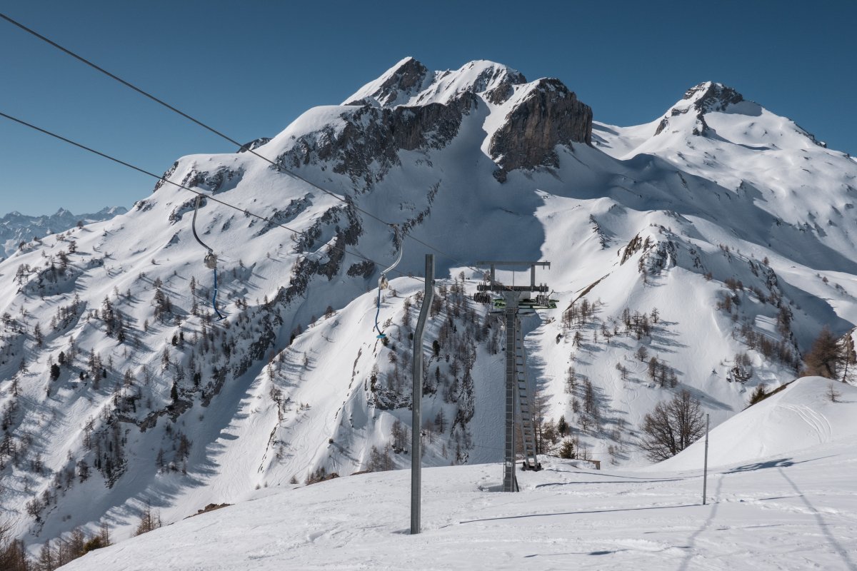 Bergstation des Schlepplifts Châtillon in spektakulärer Lage