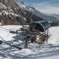 Talstation der Sesselbahn Bougnonne, März 2022