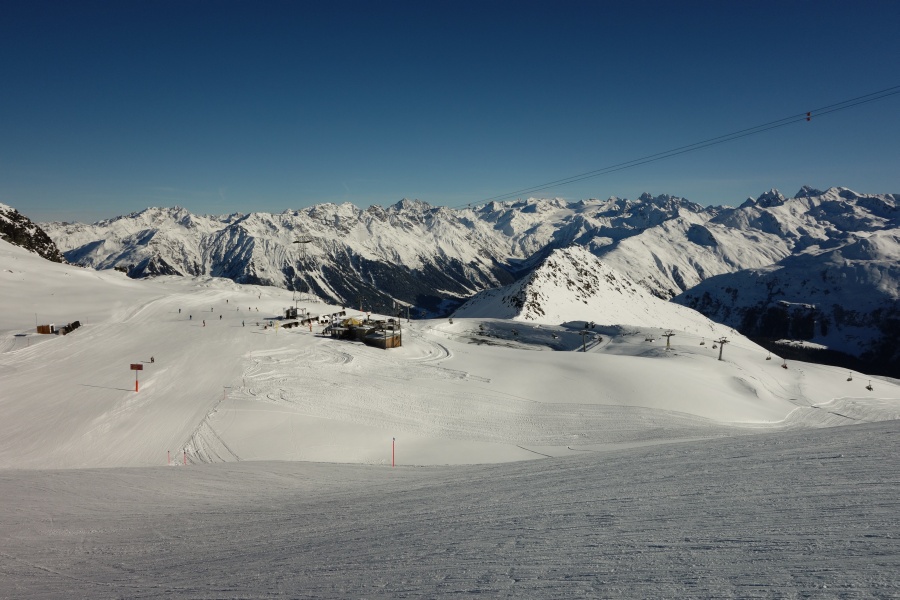 Totalp mit der Luftseilbahn Parsennhütte-Weissfluhjoch, November 2013