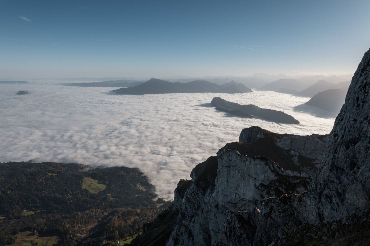 Panorama vom Pilatus mit Nebelmeer im Herbst